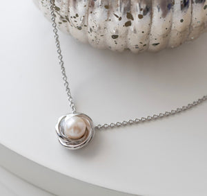 Kit Heath | Bevel Trilogy Pearl Necklace