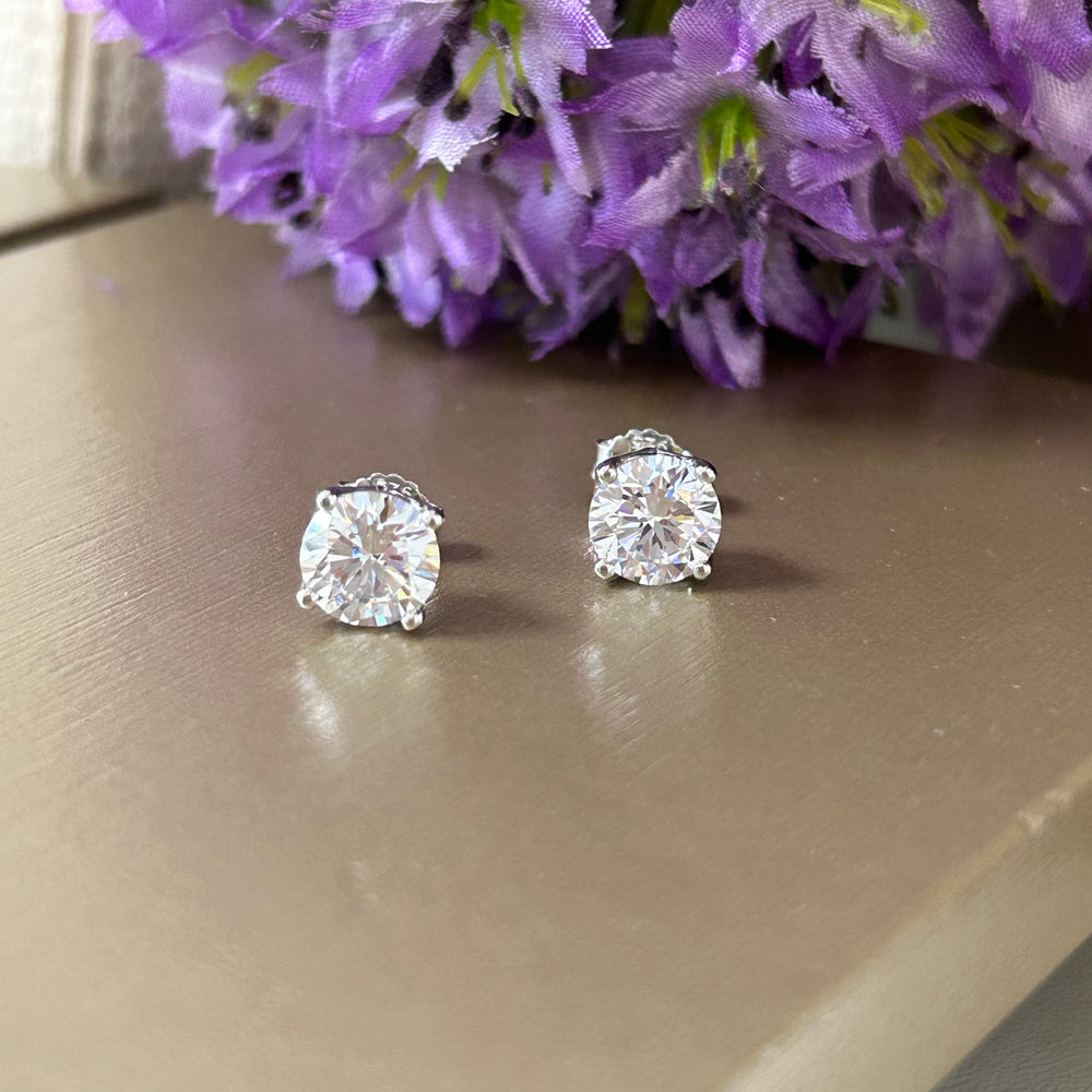 Real Effect | Sterling Silver Studs with Cubic Zirconia 7mm