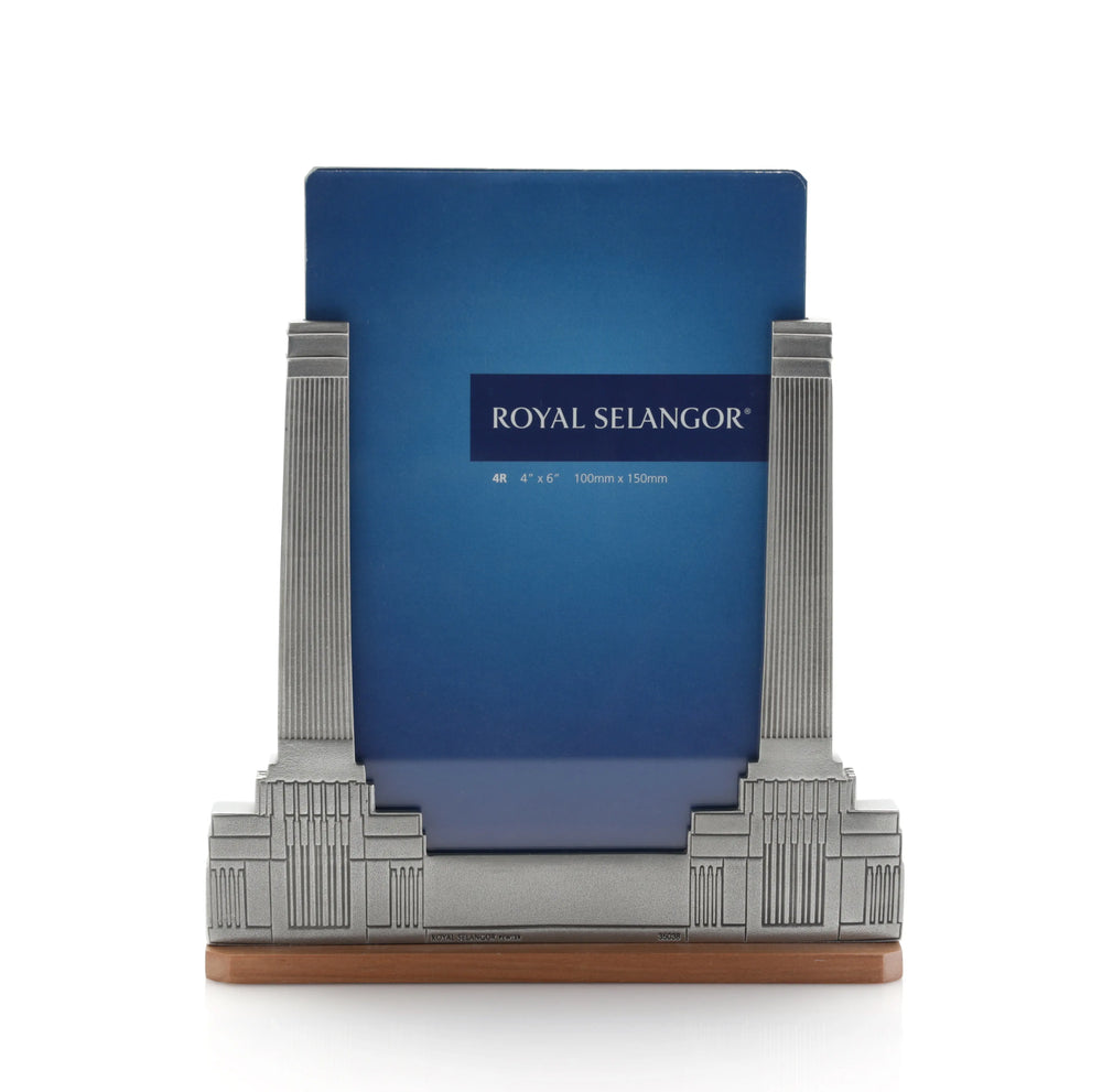 
            
                Load image into Gallery viewer, Royal Selangor | Signature Photoframe 4R
            
        