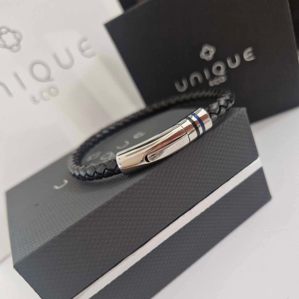 Unique & Co | Black Leather Bracelet With Polished Steel Clasp