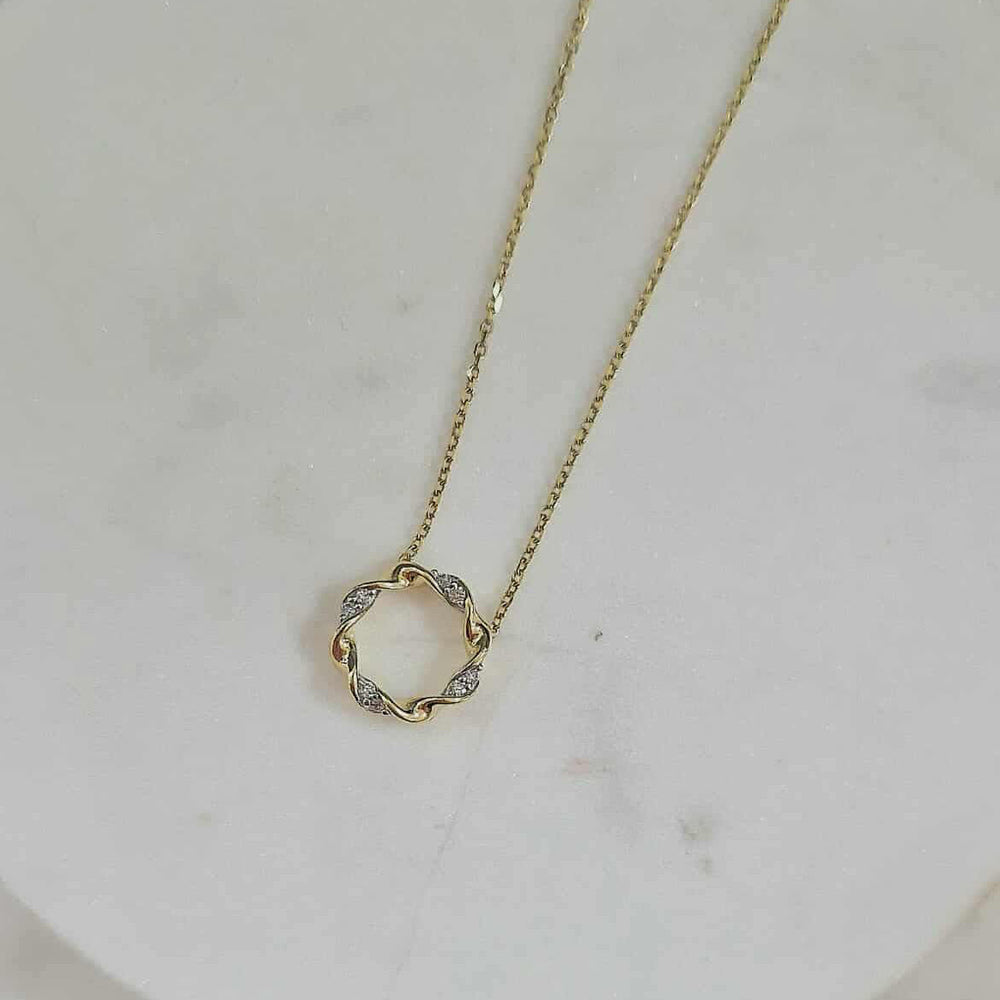 9ct Yellow Gold Diamond Circle Necklace