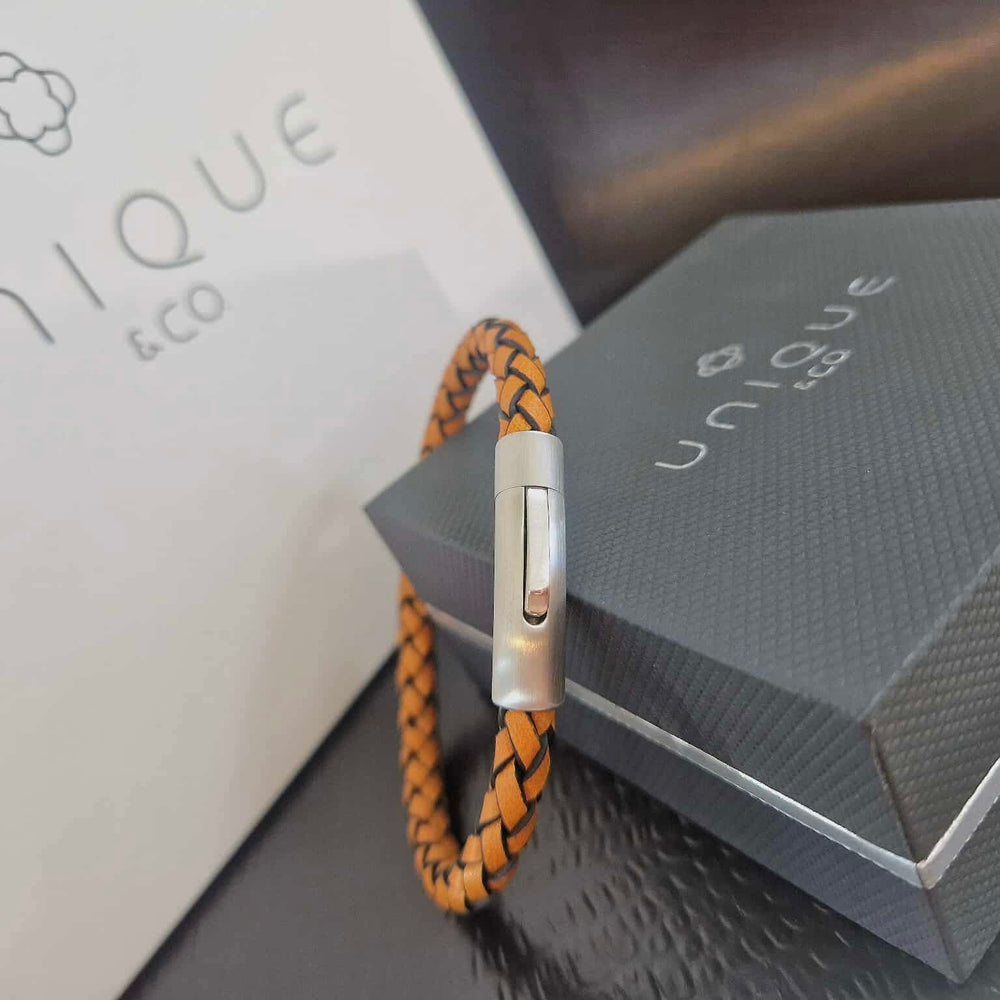Unique & Co | Waxy Tan Leather Bracelet
