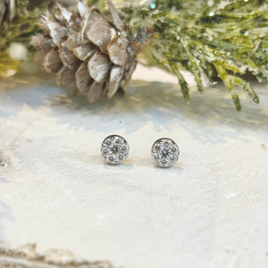 18ct White Gold Diamond Cluster Stud Earrings