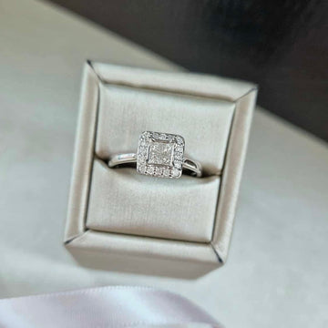 18ct White Gold Square Shaped Diamond Ring