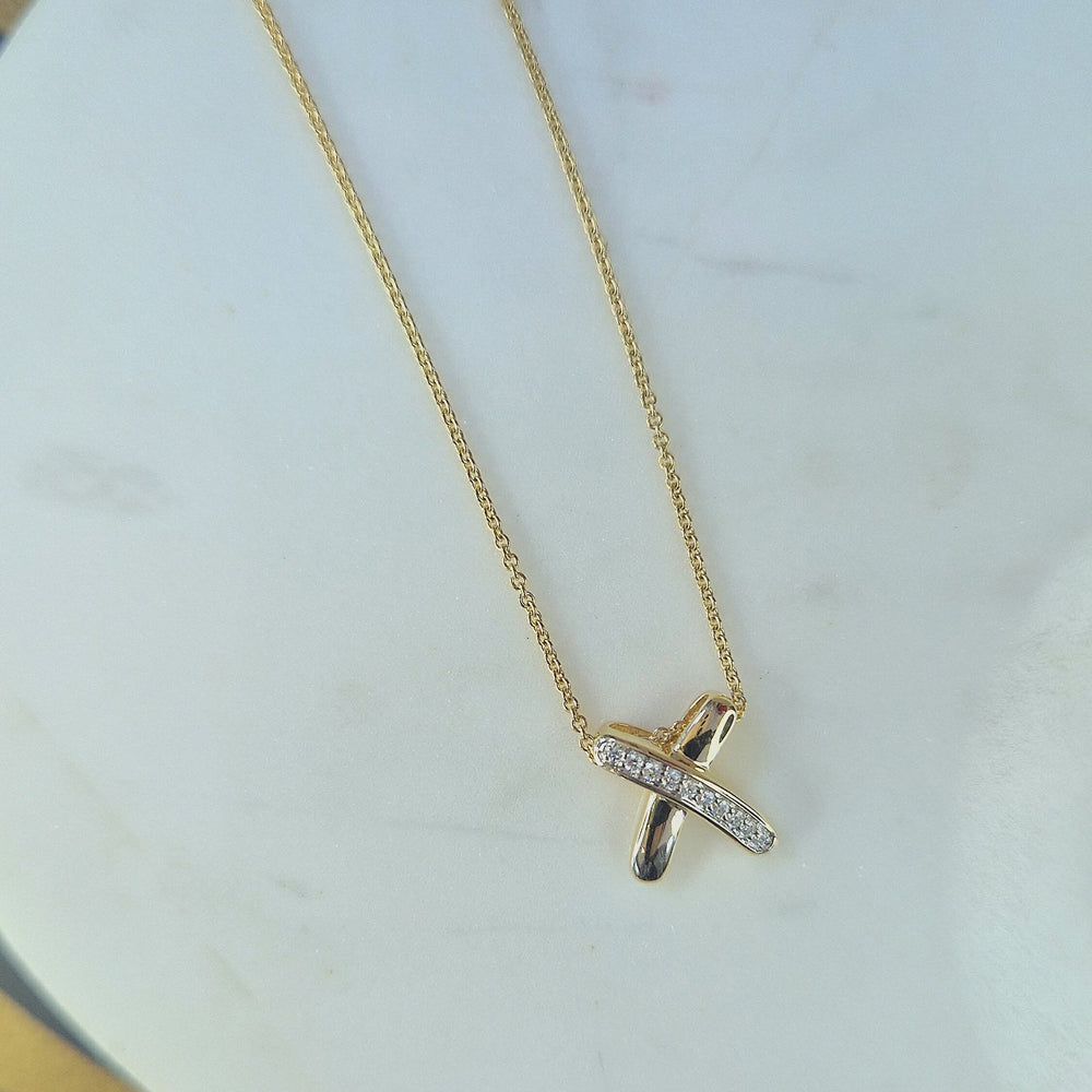 9ct Yellow Gold and Diamond Kiss Necklace