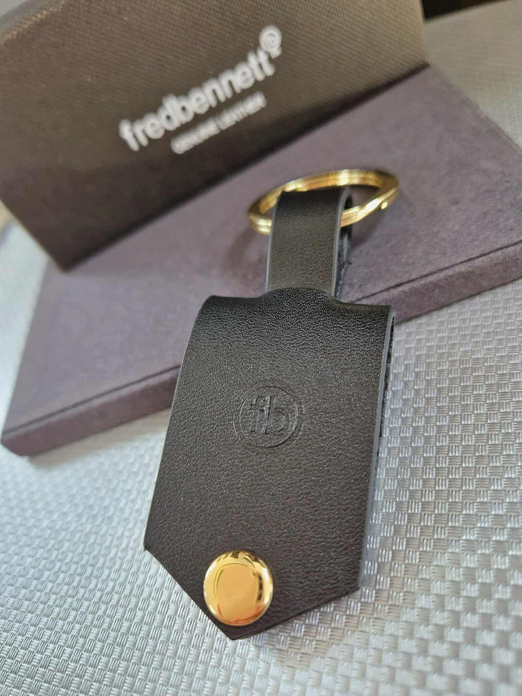 Fred Bennett | Leather Keyring With Engravable Tag