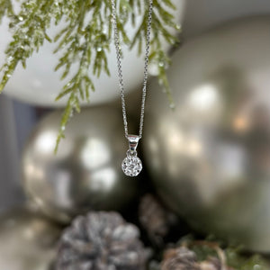 18ct White Gold, Diamond Cluster Pendant and Chain.