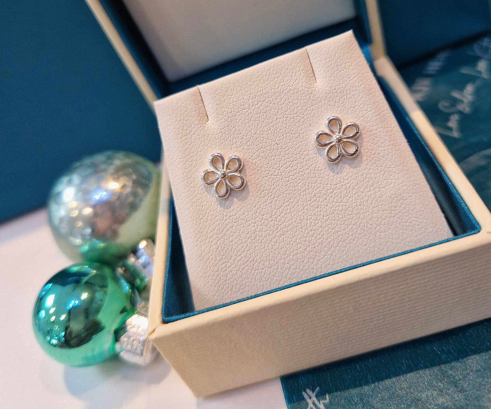 Sterling Silver Simple Flower Stud Earrings