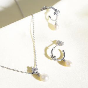 Kit Heath | Blossom Flyte Honey Flower Pearl Necklace