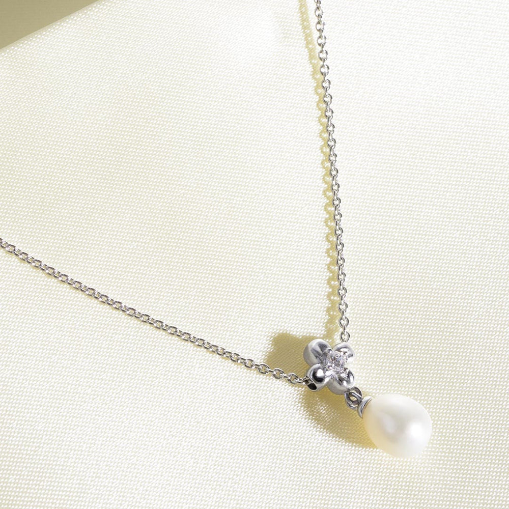 Kit Heath | Blossom Flyte Honey Flower Pearl Necklace