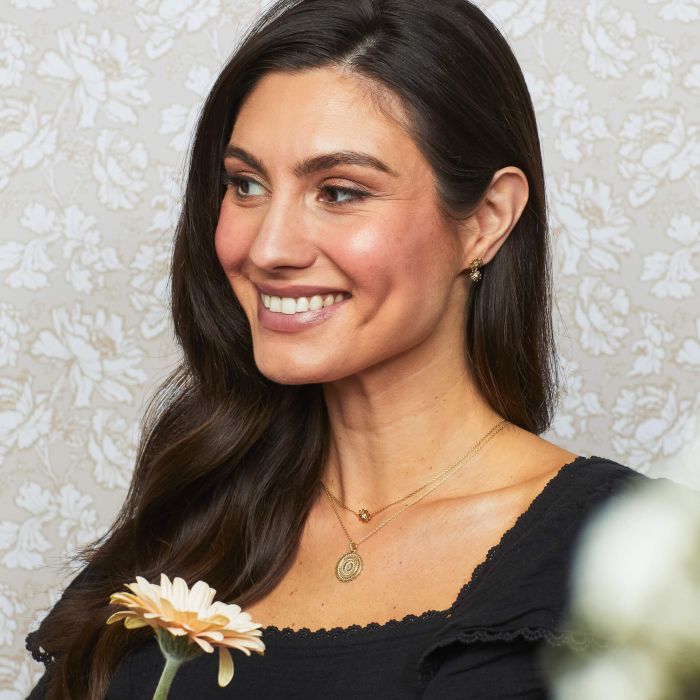 Laura Ashley | Thorncliff Daisy Necklace