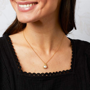 Laura Ashley | Ickleford Tulips Freshwater Pearl Necklace