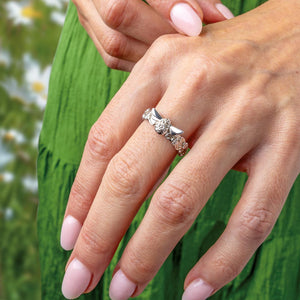 Kit Heath | Blossom Flyte Honey Bee Ring