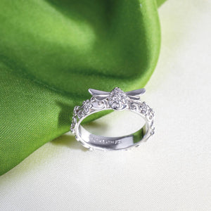 Kit Heath | Blossom Flyte Honey Bee Ring