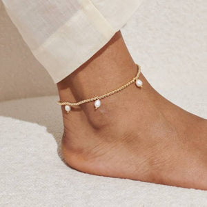Joma Jewellery | Three Pearl Anklet