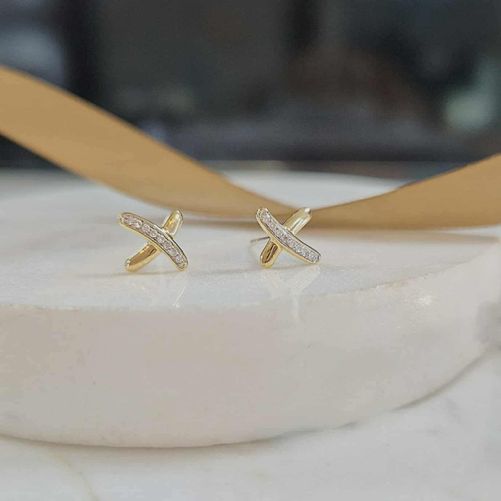 9ct Yellow Gold Diamond Kiss Earrings