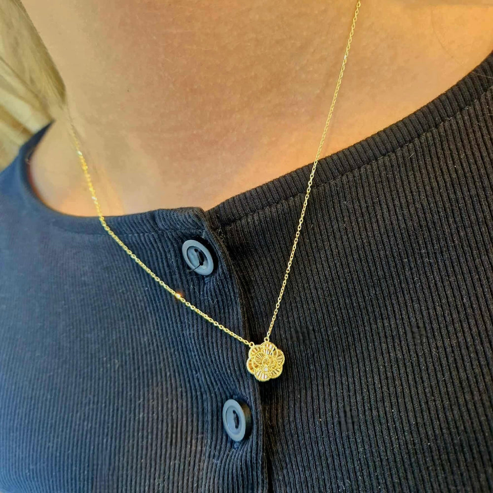 9ct Yellow Gold Romantic Floral Necklace