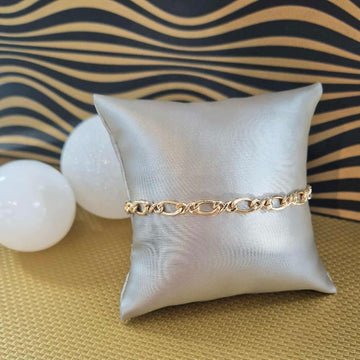 9ct Yellow Gold Flat Curb Figure of 8 Bracelet