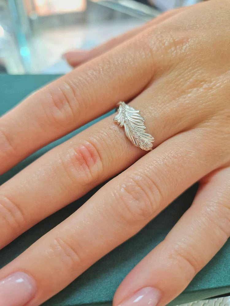 Laura Ashley | Plume Feather Ring