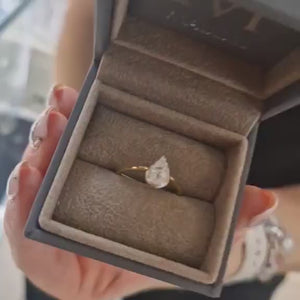 
            
                Load and play video in Gallery viewer, 18ct Yellow Gold Diamond Pear Shaped Ring
            
        