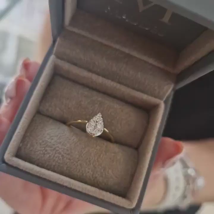 
            
                Load and play video in Gallery viewer, 18ct Yellow Gold Diamond Pear Shaped Ring
            
        