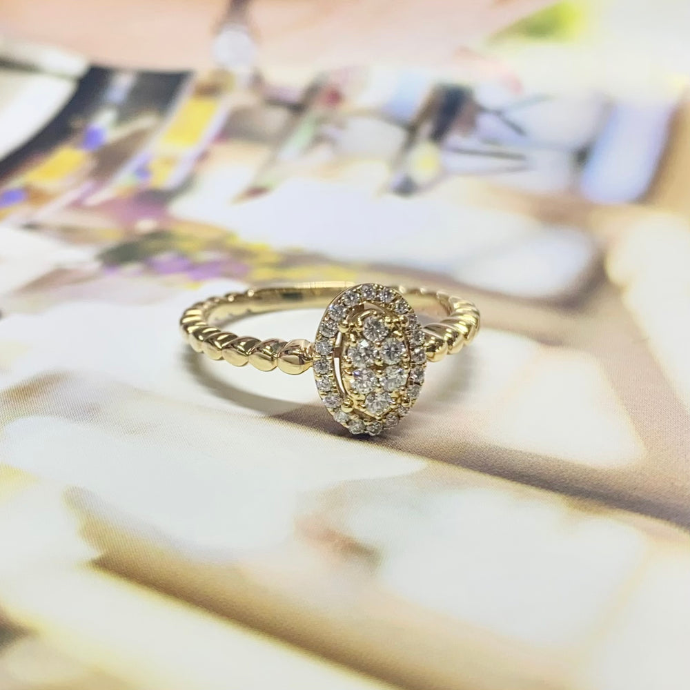 
            
                Load image into Gallery viewer, 18ct Yellow Gold Oval Diamond Cluster Engagement Ring
            
        