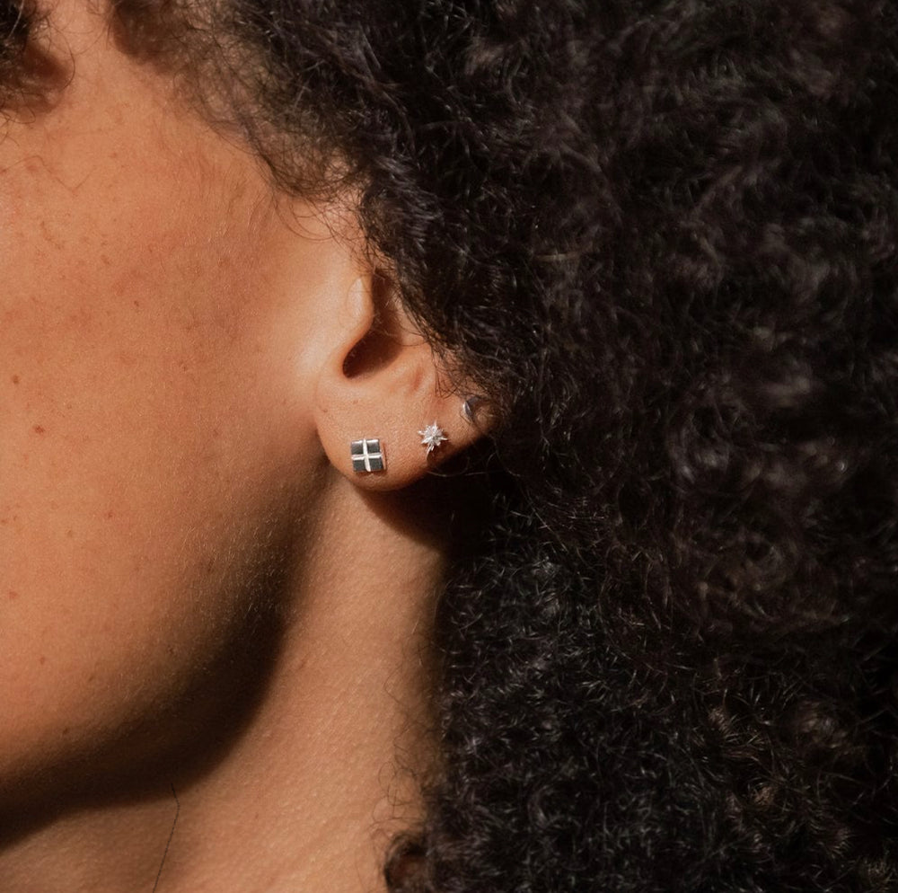 
            
                Load image into Gallery viewer, Daisy London | Super Star Stud Earrings
            
        