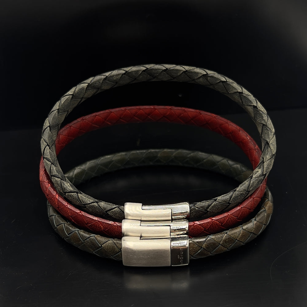 Unique & Co | Antique Red Leather Bracelet with Matte Polish Steel Clasp